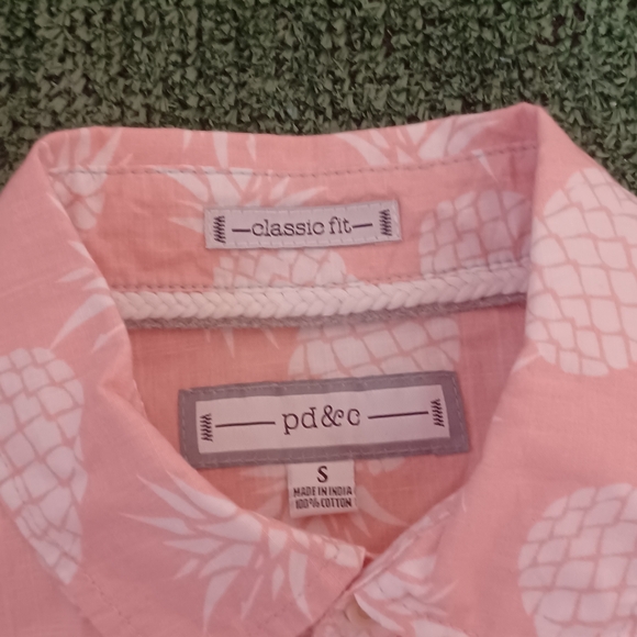 PD&C Button Up Short Sleeve Pink Pineapple Shirt Size Small - Picture 3 of 3